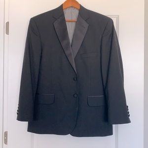 Oscar De La Renta Suit